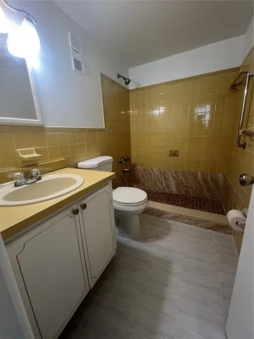 $185,000 | 5050 Northwest 7th Street, Unit 709, Miami, FL 33126