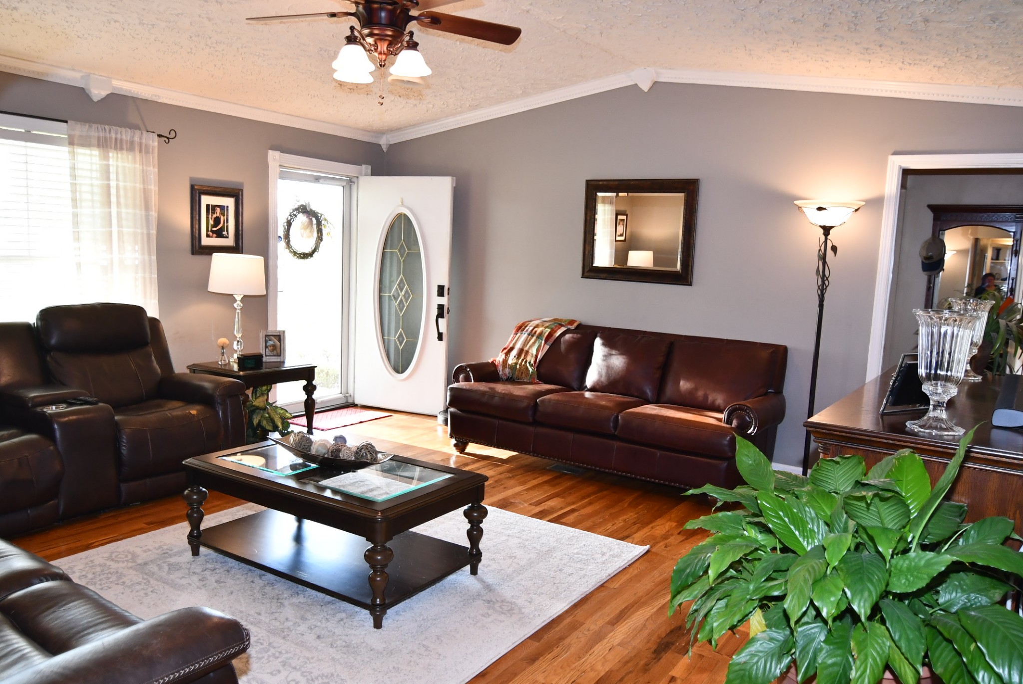 641 McCrary Road Lebanon, TN 37090 - Photo 8 of 47 a living room with furniture and a chandelier