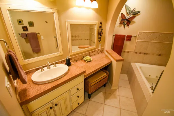 $739,000 | 3725 Nicklaus Drive, Clarkston, WA 99403