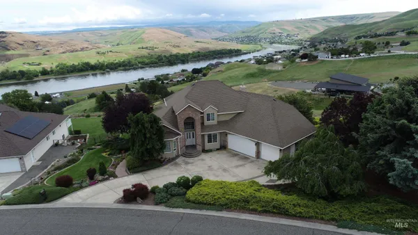 $739,000 | 3725 Nicklaus Drive, Clarkston, WA 99403