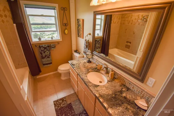 $739,000 | 3725 Nicklaus Drive, Clarkston, WA 99403