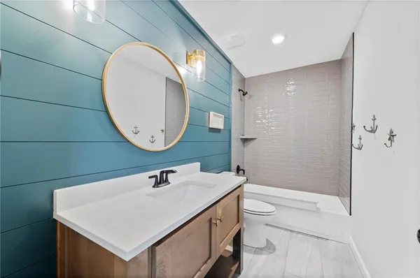 $670,000 | 1505 Southwest Georgetown Drive, Lee's Summit, MO 64082