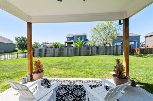 $670,000 | 1505 Southwest Georgetown Drive, Lee's Summit, MO 64082