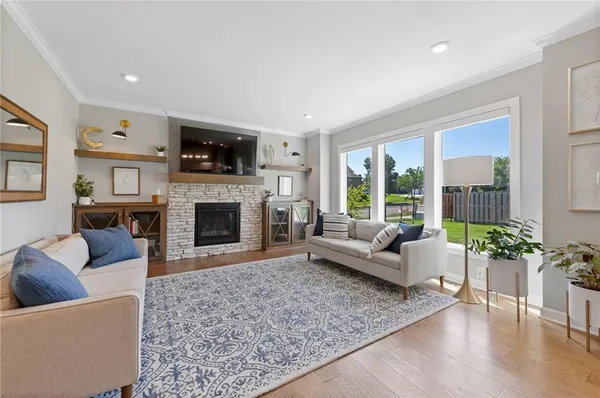 $670,000 | 1505 Southwest Georgetown Drive, Lee's Summit, MO 64082