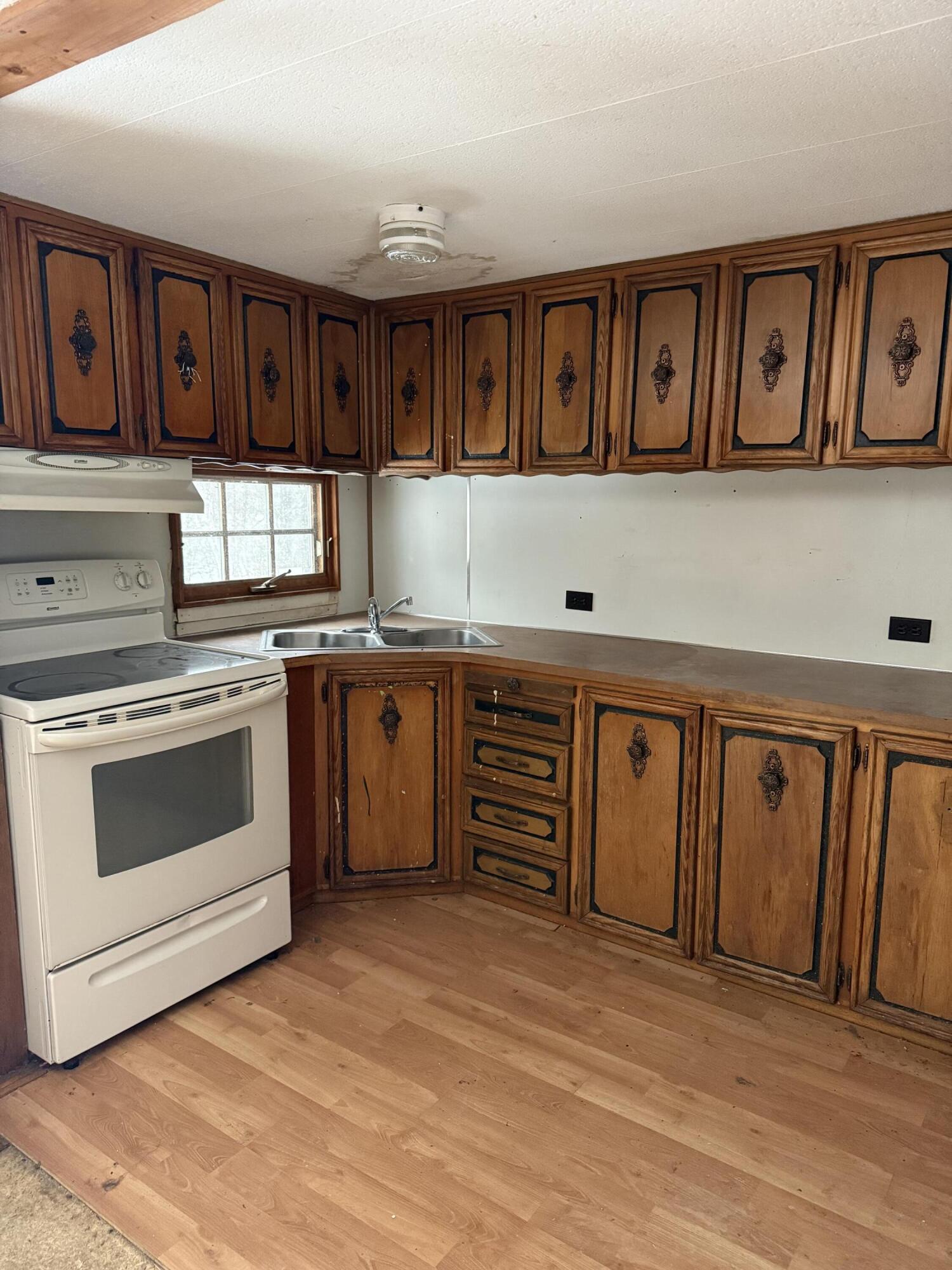 433 Edinburg Road Edinburg, ME 04448 - Photo 15 of 33 IMG_7279