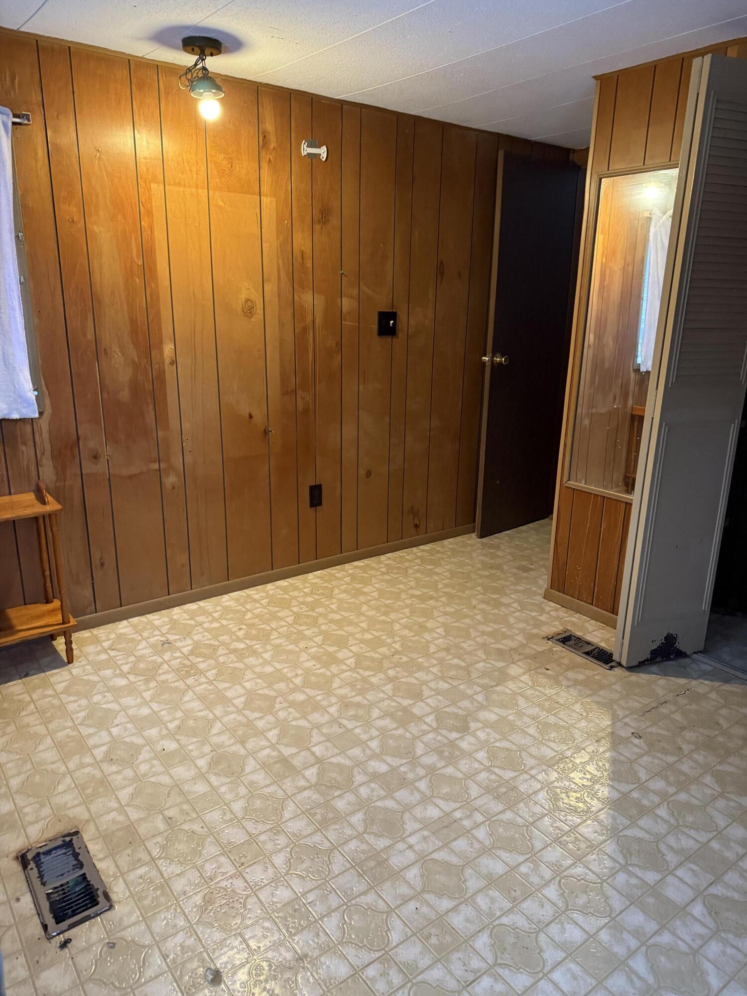 433 Edinburg Road Edinburg, ME 04448 - Photo 25 of 33 IMG_7295