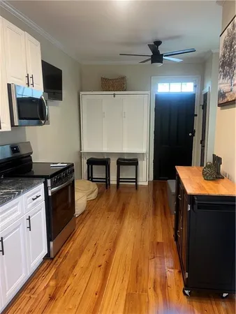 $975 | 235 Governor Hall Street, Unit C, Gretna, LA 70053
