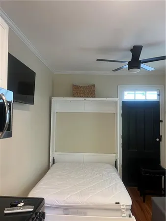 $975 | 235 Governor Hall Street, Unit C, Gretna, LA 70053