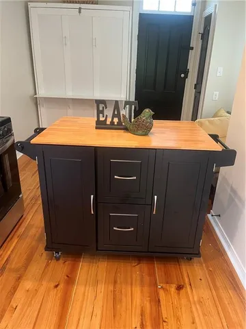 $1,100 | 235 Governor Hall Street, Unit C, Gretna, LA 70053