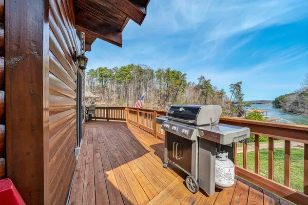 $1,499,950 | 110 Windmere Trail, Moneta, VA 24121