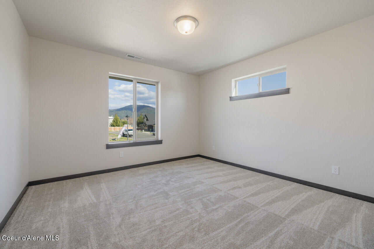 8429 North Snowflake Lane Hayden, ID 83835 - Photo 35 of 45 Photo of Similar Home