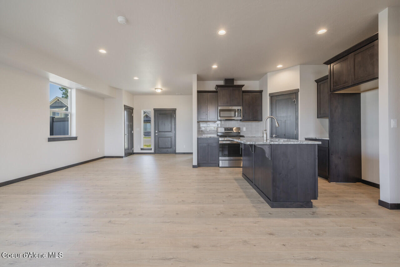 8429 North Snowflake Lane Hayden, ID 83835 - Photo 7 of 45 Photo of Similar Home