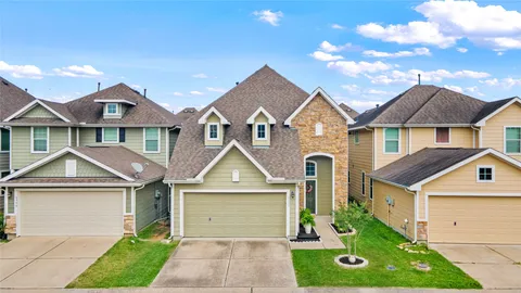 $325,000 | 6502 Wilshire Lakes, Houston, TX 77040