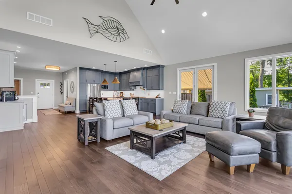 $1,600,000 | 193 Cottage Drive, Horton, MI 49246