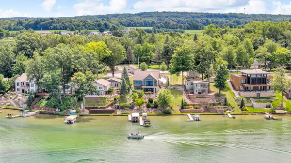 $1,600,000 | 193 Cottage Drive, Horton, MI 49246