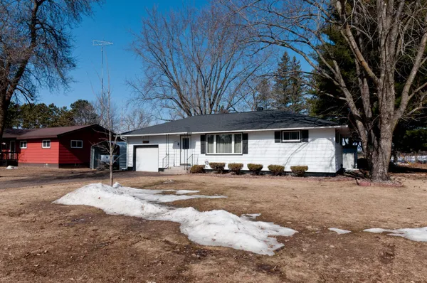 $249,900 | 1005 West Poplar Avenue, Cameron, WI 54822