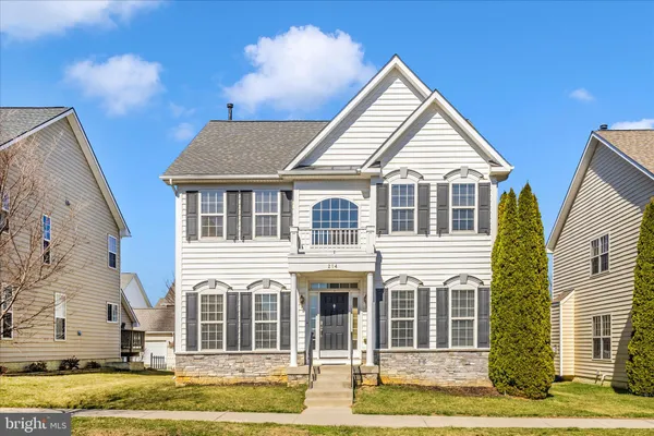 $449,900 | 214 Union Ridge Drive, Charles Town, WV 25414