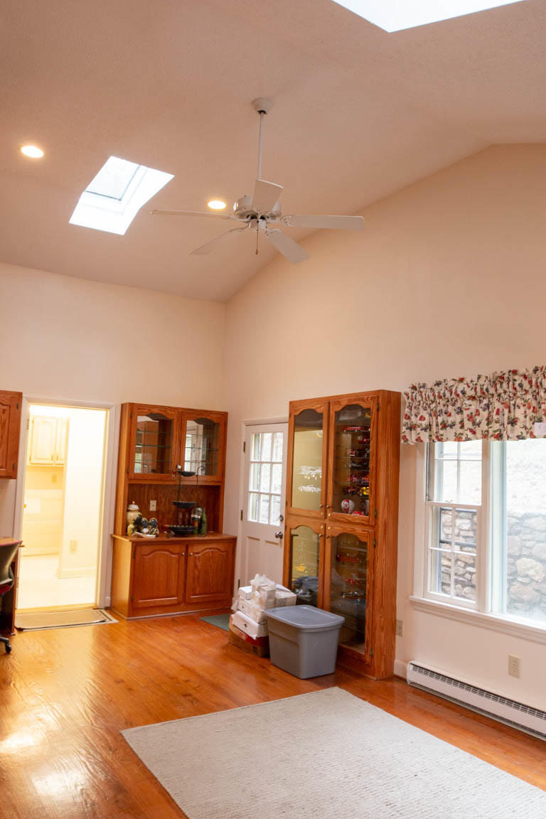 6432 Poage Valley Rd Extension Roanoke, VA 24018 - Photo 2 of 30 Sunroom