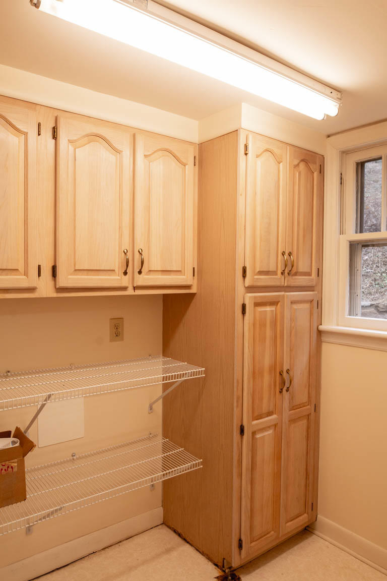 6432 Poage Valley Rd Extension Roanoke, VA 24018 - Photo 5 of 30 Cabinets in Pantry