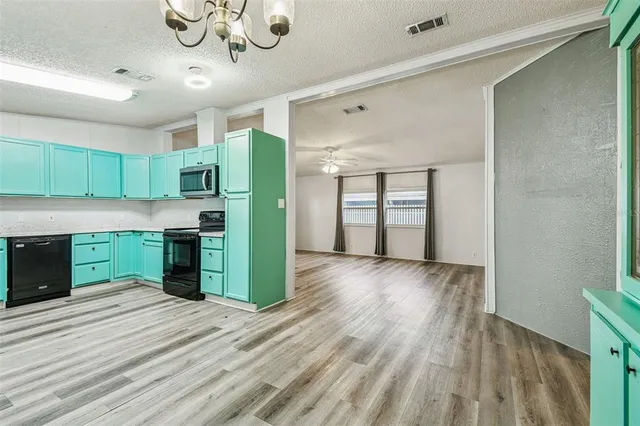 $1,450 | 1811 Sherwood Hill Drive, Lakeland, FL 33810