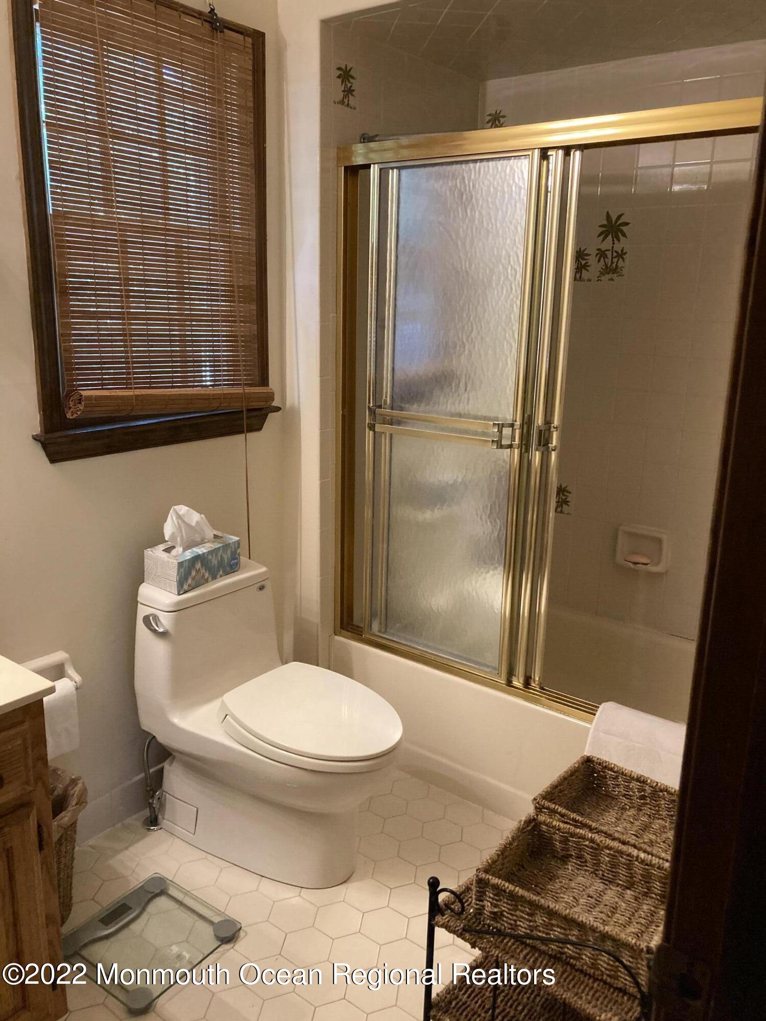 1748 Rolling Ridge Lane Toms River, NJ 08755 - Photo 11 of 24 IMG_1927