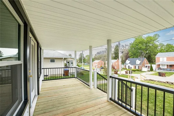 $279,900 | 716 Terrace Avenue, Grove City, PA 16127