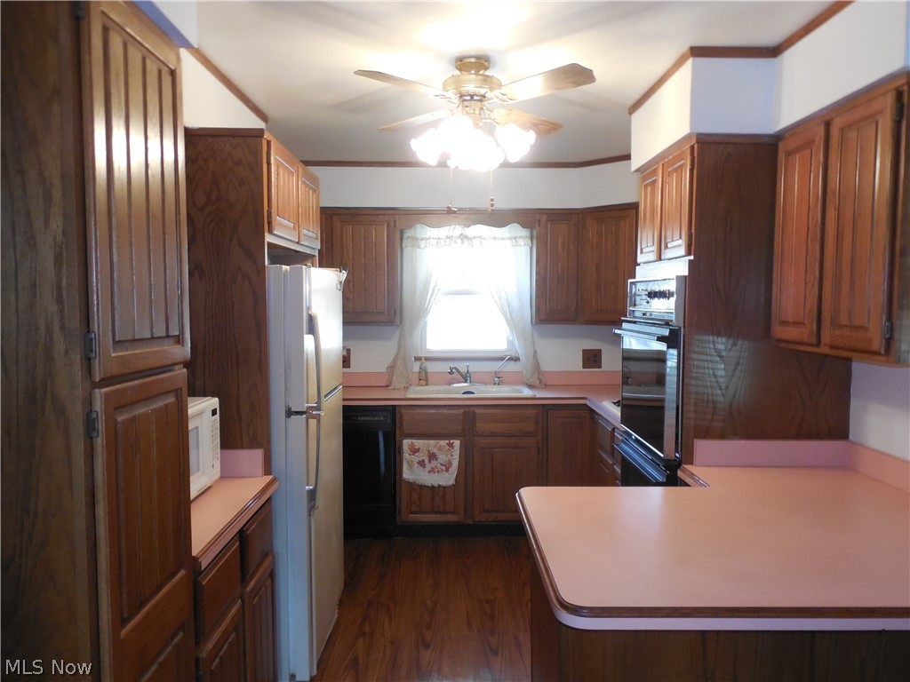 2132 Kirk Road Youngstown, OH 44511 - Photo 11 of 16