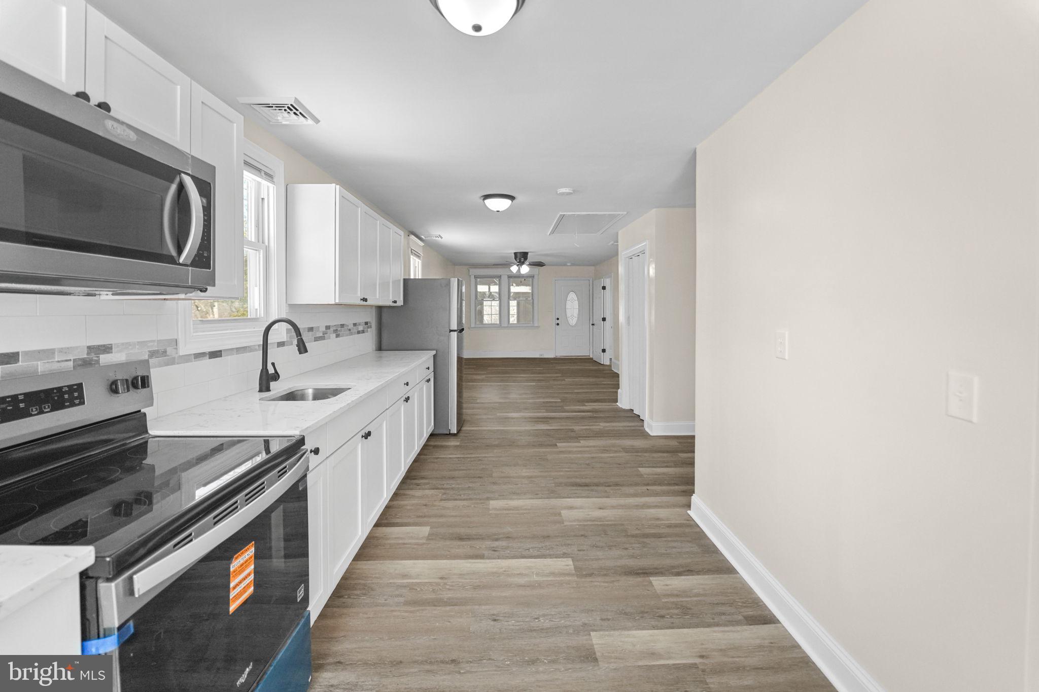 542 Berlin Road Clementon, NJ 08021 - Photo 5 of 43 Gallery Image 5