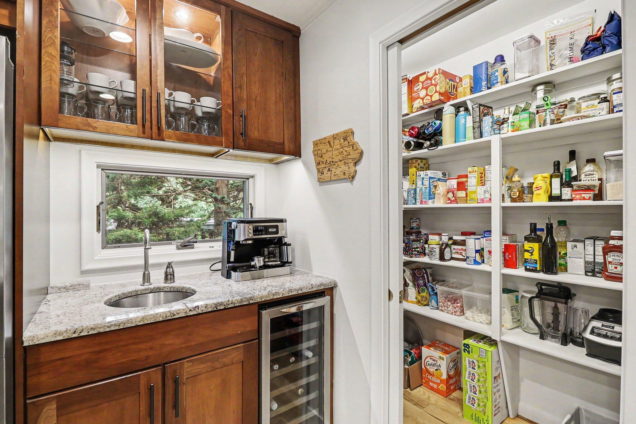 2411 Londonderry Road Ann Arbor, MI 48104 - Photo 15 of 61 020_file_1249