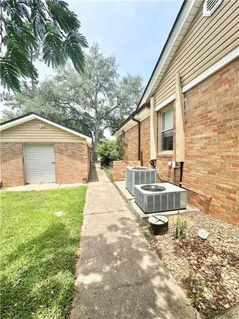 $229,000 | 300 South Sewell Place, Bunkie, LA 71322