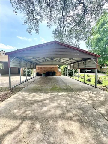 $265,000 | 300 South Sewell Place, Bunkie, LA 71322