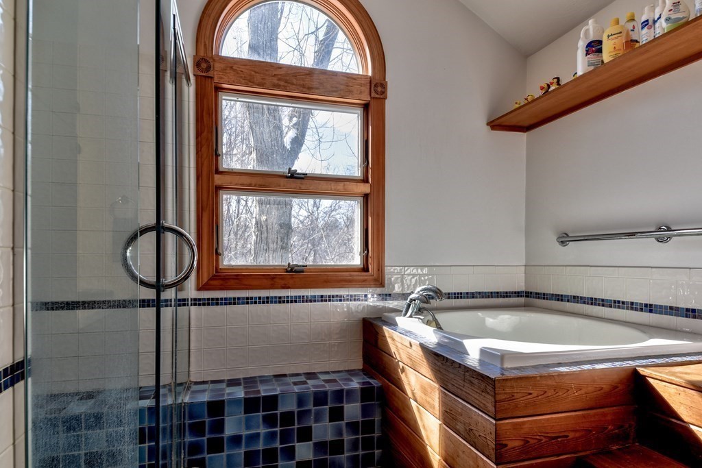 81 Riverview Circle Wayland, MA 01778 - Photo 19 of 34
