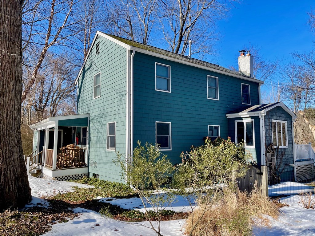 81 Riverview Circle Wayland, MA 01778 - Photo 2 of 34