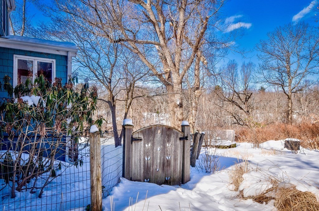 81 Riverview Circle Wayland, MA 01778 - Photo 28 of 34