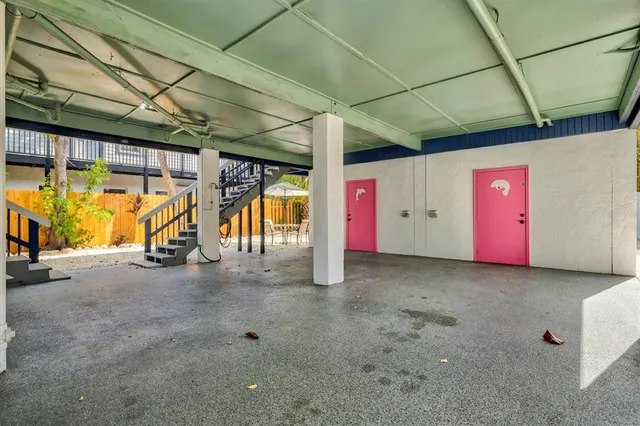 $1,799,000 | 8106 Gulf Drive, Unit A&B, Holmes Beach, FL 34217