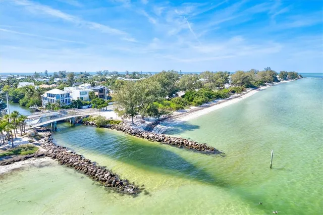 $1,799,000 | 8106 Gulf Drive, Unit A&B, Holmes Beach, FL 34217