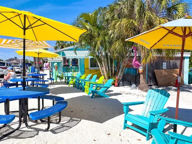 $1,799,000 | 8106 Gulf Drive, Unit A&B, Holmes Beach, FL 34217