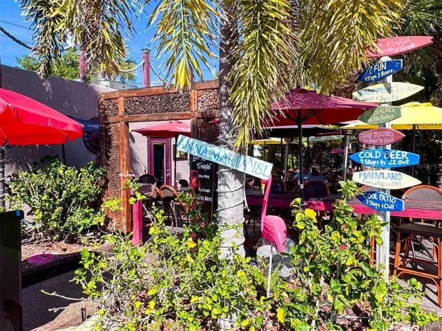 $1,799,000 | 8106 Gulf Drive, Unit A&B, Holmes Beach, FL 34217