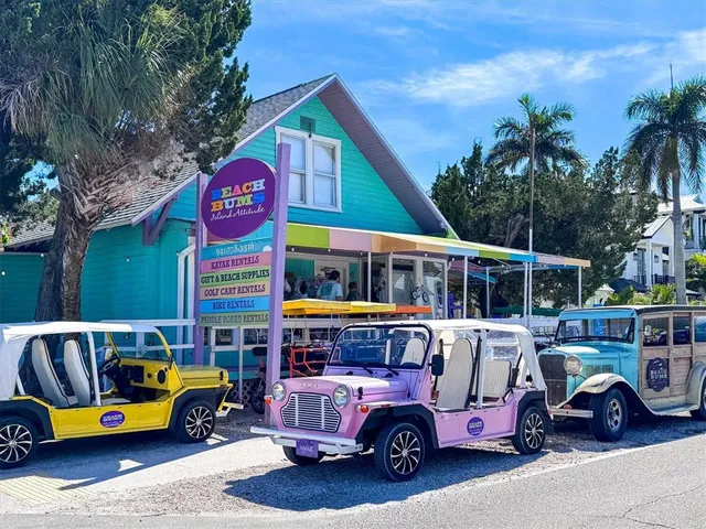 $1,799,000 | 8106 Gulf Drive, Unit A&B, Holmes Beach, FL 34217