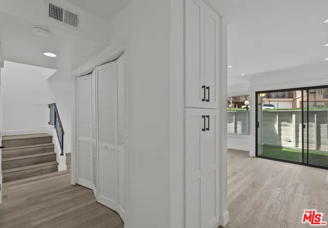 $649,000 | 10500 Sunland Boulevard, Unit 4, Sunland, CA 91040