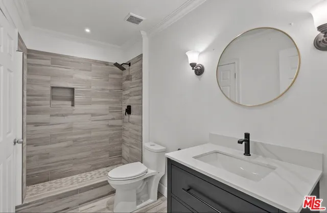 $649,000 | 10500 Sunland Boulevard, Unit 4, Sunland, CA 91040