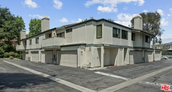 $639,000 | 10500 Sunland Boulevard, Unit 4, Sunland, CA 91040