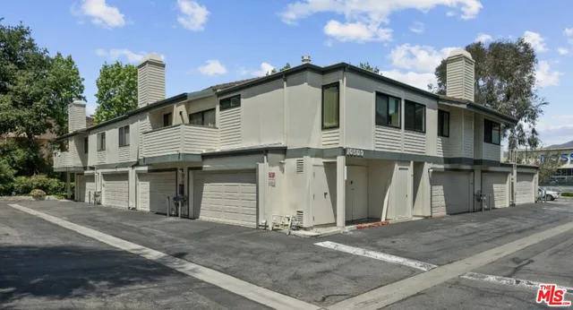 $649,000 | 10500 Sunland Boulevard, Unit 4, Sunland, CA 91040