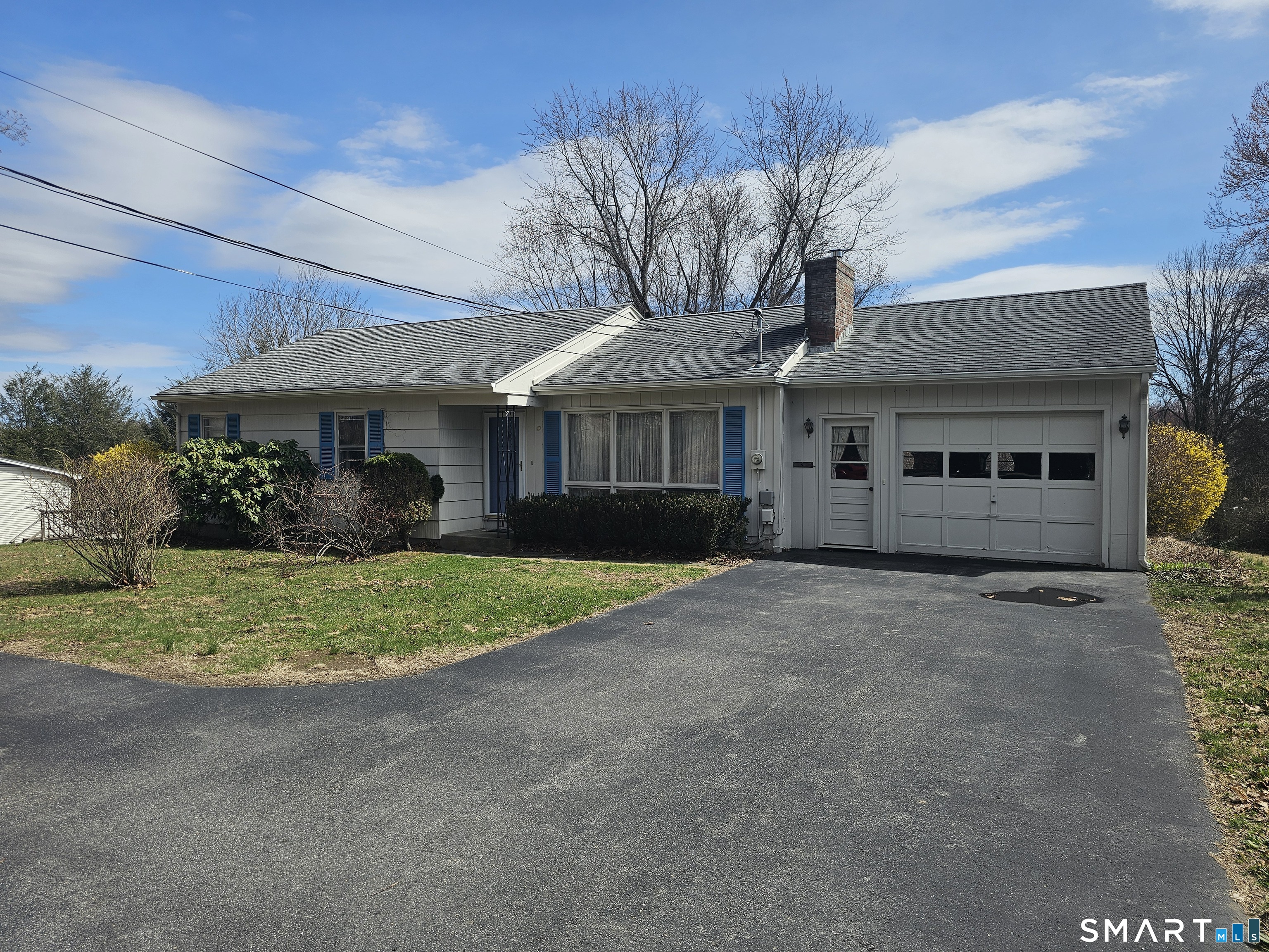341 Harland Road Norwich, CT 06360 - Photo 1 of 19