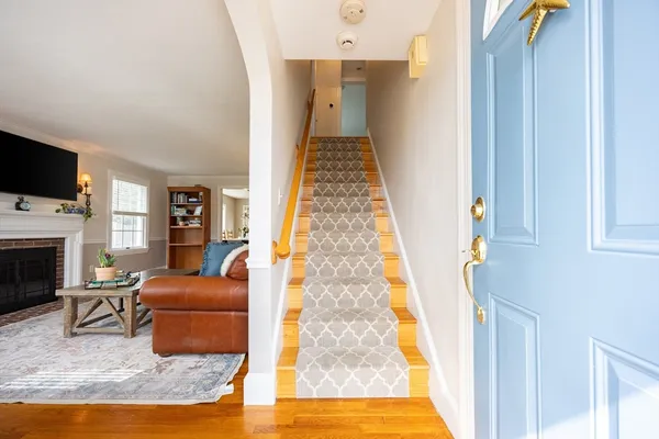 $950,000 | 2 Sunset Road, Salem, MA 01970