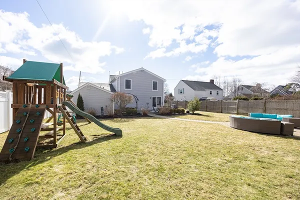 $950,000 | 2 Sunset Road, Salem, MA 01970