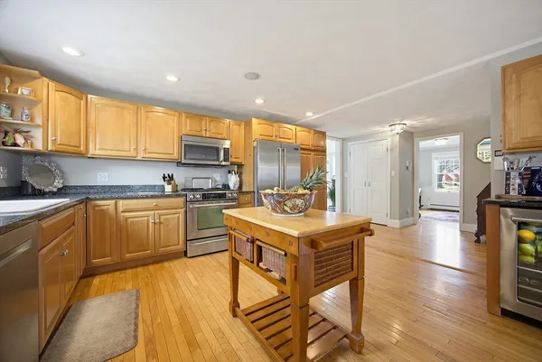 $950,000 | 2 Sunset Road, Salem, MA 01970