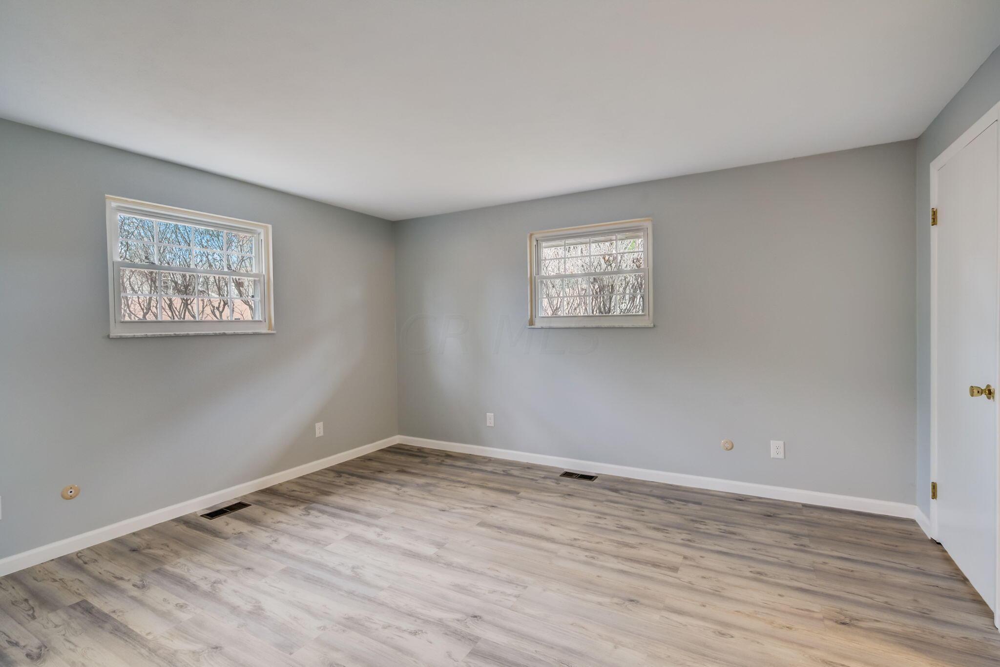 5548 Oak Valley Road Dayton, OH 45440 - Photo 31 of 44 22-web-or-mls-Oak Valley Rd-020