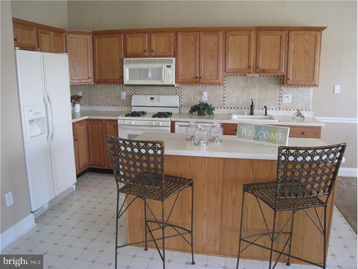 43 Bryce Road Berlin, NJ 08009 - Photo 3 of 22 Kitchen