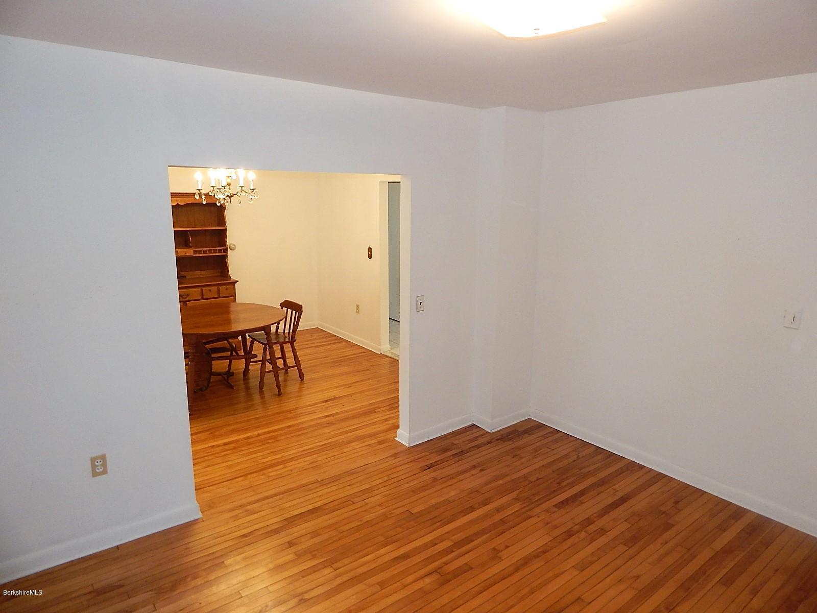 210 South Mountain Road Pittsfield, MA 01201 - Photo 13 of 40 Living